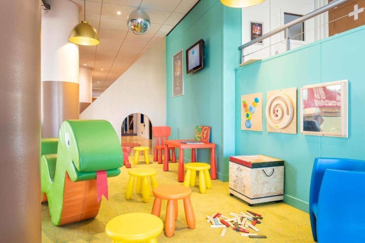 Rainbow Duplex N°1 Disney Serris Exterior photo